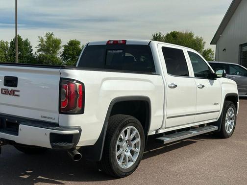 White Frost Tricoat 2017 GMC Sierra 1500 Denali