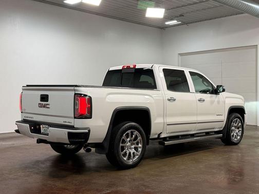 White Frost Tricoat 2017 GMC Sierra 1500 Denali