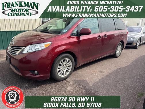 2015 Toyota Sienna XLE