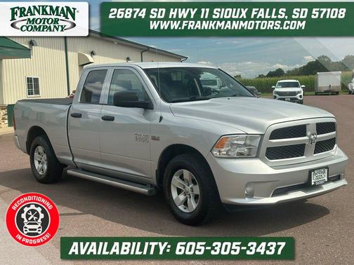 Bright Silver Metallic Clearcoat 2017 RAM 1500 Express