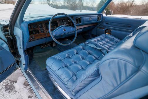 1977 Chrysler New Yorker Brougham