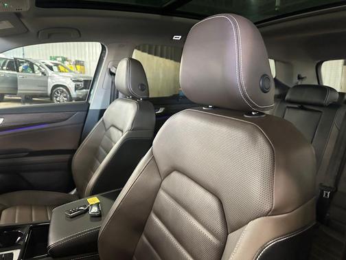 2024 Volkswagen Atlas 2.0T SEL