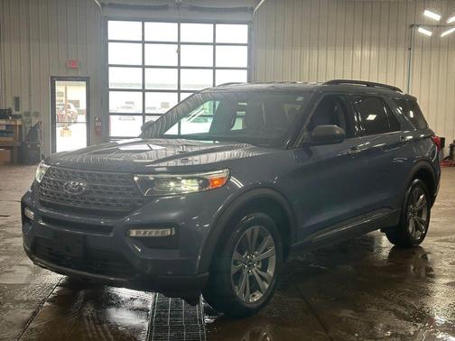 Blue Metallic 2021 Ford Explorer XLT