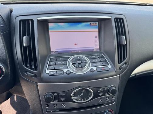2013 INFINITI G37x Base