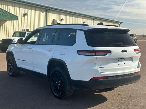 2024 Jeep Grand Cherokee L Altitude