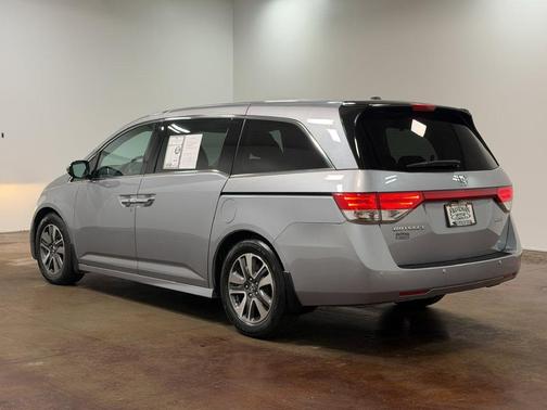 Lunar Silver Metallic 2016 Honda Odyssey Touring