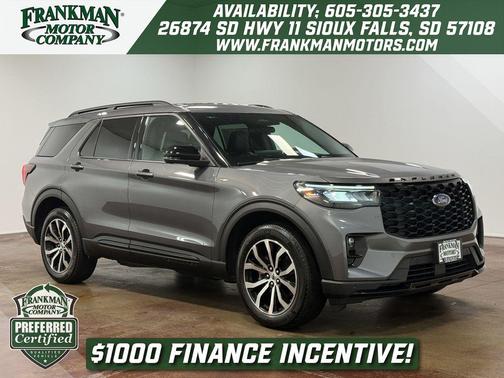 2025 Ford Explorer ST-Line