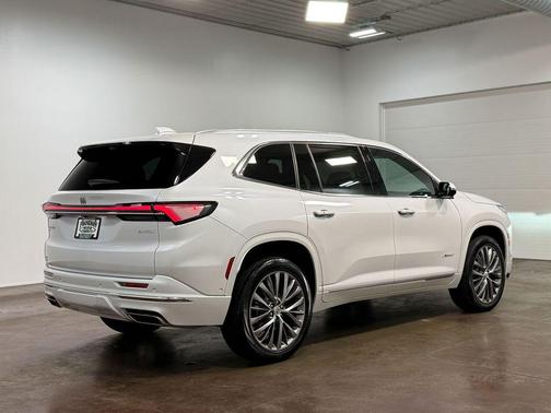 White Frost Tricoat 2025 Buick Enclave Avenir AWD
