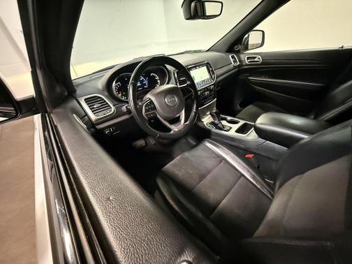 2022 Jeep Grand Cherokee Altitude