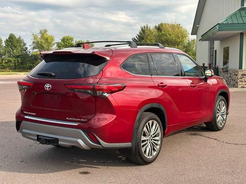 Ruby Flare Pearl 2021 Toyota Highlander Platinum