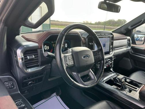 Carbonized Gray Metallic 2023 Ford F-150 Lariat