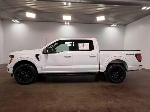 Oxford White 2025 Ford F-150 XLT