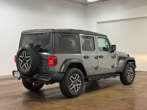 Sting-Gray Clearcoat 2019 Jeep Wrangler Unlimited Sport