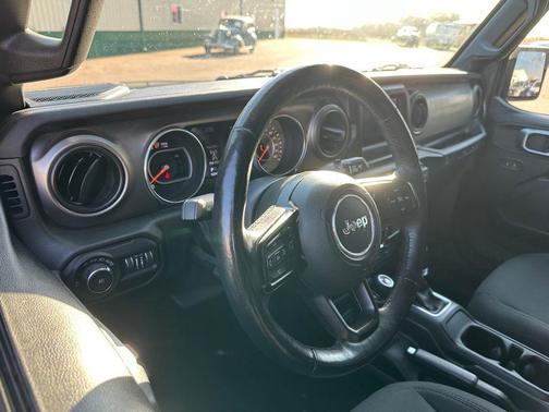 Sting-Gray Clearcoat 2019 Jeep Wrangler Unlimited Sport