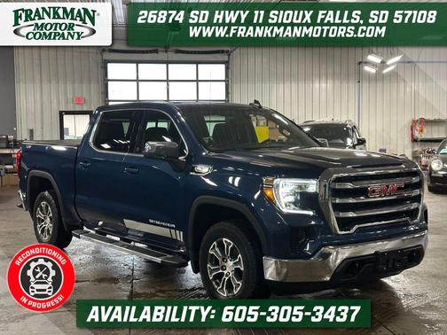 Pacific Blue Metallic 2020 GMC Sierra 1500 SLE