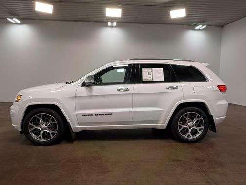 Ivory 3-Coat 2019 Jeep Grand Cherokee Overland