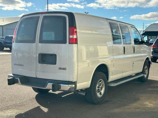 2024 GMC Savana 2500 Work Van