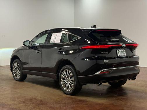 Black 2023 Toyota Venza XLE