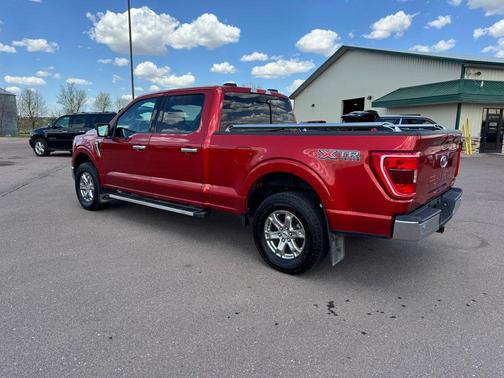 Hot Pepper Red Metallic Tinted Clearcoat 2023 Ford F-150 XLT
