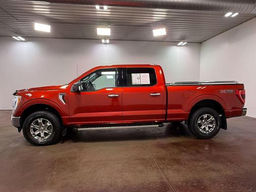 Hot Pepper Red Metallic Tinted Clearcoat 2023 Ford F-150 XLT