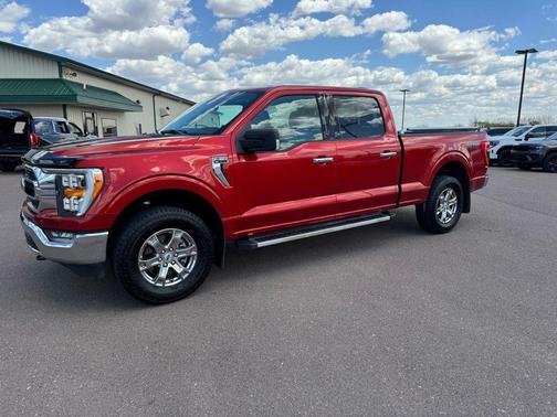 Hot Pepper Red Metallic Tinted Clearcoat 2023 Ford F-150 XLT