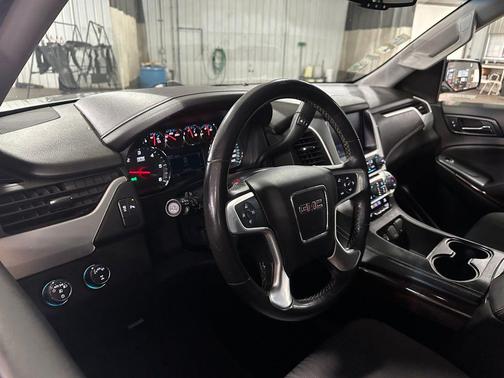 2018 GMC Yukon XL SLE