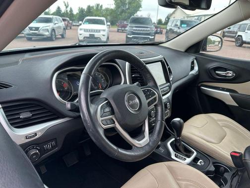 Bright White Clearcoat 2017 Jeep Cherokee Limited