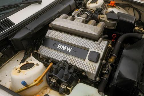 1991 BMW 318 iS