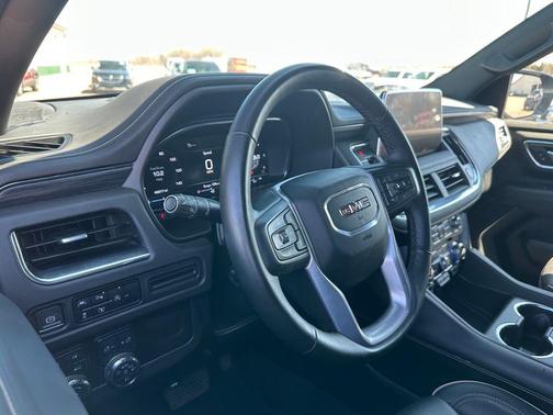 Sterling Metallic 2023 GMC Yukon XL SLT