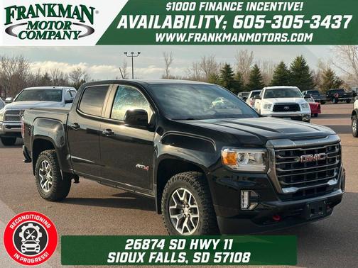 Onyx Black 2022 GMC Canyon AT4