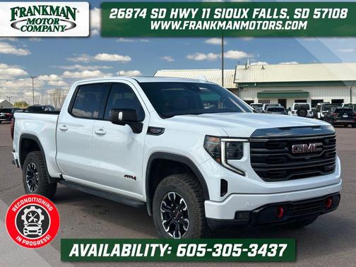 Summit White 2024 GMC Sierra 1500 AT4