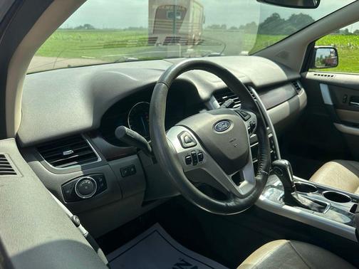 Tuxedo Black Metallic 2014 Ford Edge Limited