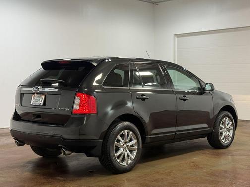 Tuxedo Black Metallic 2014 Ford Edge Limited