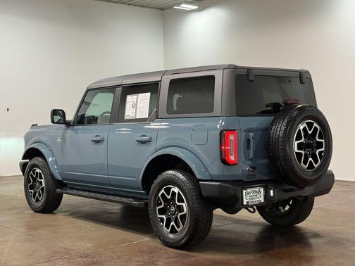 2022 Ford Bronco Outer Banks