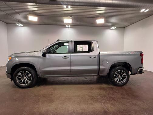 Sterling Gray Metallic 2023 Chevrolet Silverado 1500 LT