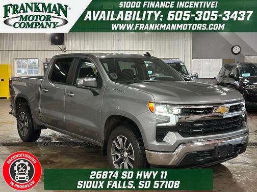 Sterling Gray Metallic 2023 Chevrolet Silverado 1500 LT