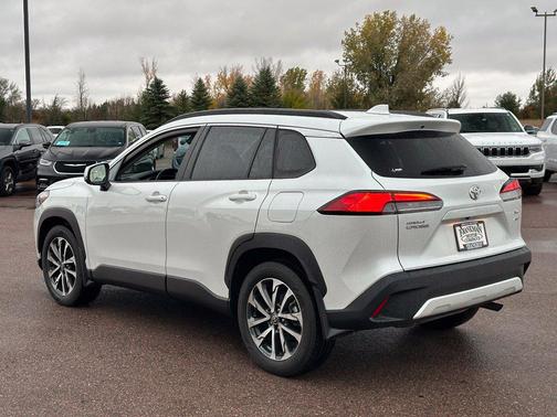 Wind Chill Pearl 2022 Toyota Corolla Cross XLE