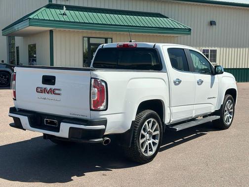 Summit White 2021 GMC Canyon Denali