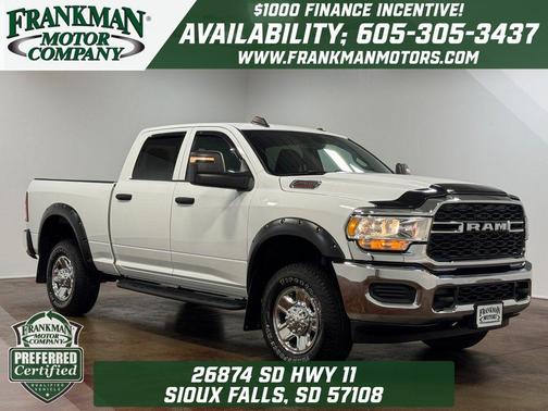 2024 RAM 2500 Tradesman Crew Cab 4x4 6'4' Box