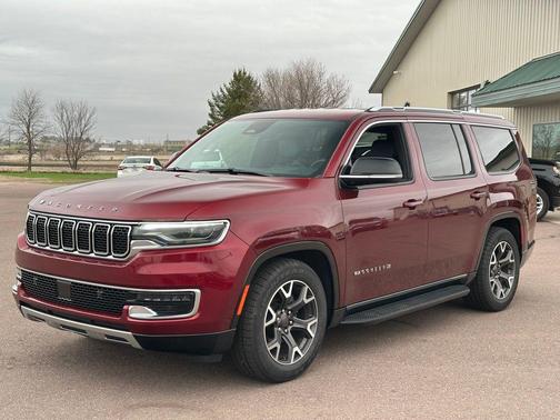 Velvet Red Pearlcoat 2024 Jeep Wagoneer Series III 4x4