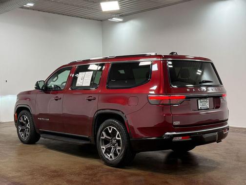 Velvet Red Pearlcoat 2024 Jeep Wagoneer Series III 4x4