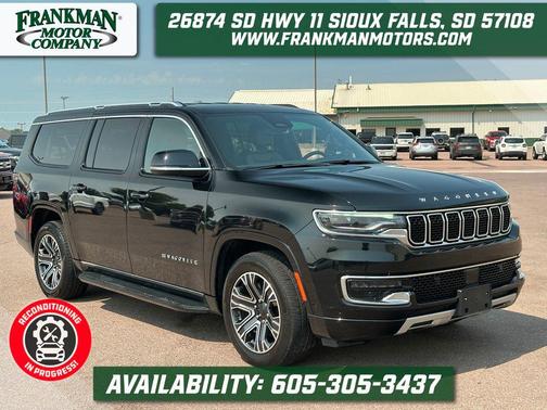 Diamond Black Crystal Pearlcoat 2024 Jeep Wagoneer L Series II 4x4