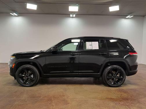 2024 Jeep Grand Cherokee Altitude