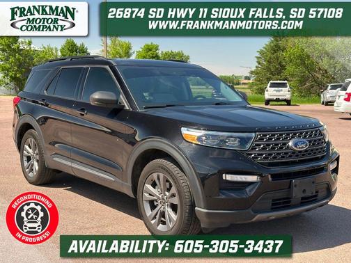 Agate Black Metallic 2021 Ford Explorer XLT