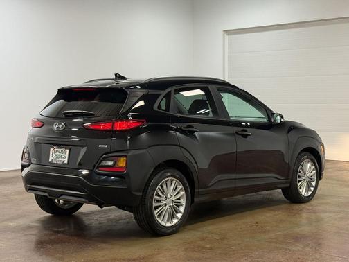 Ultra Black 2021 Hyundai KONA SEL Plus