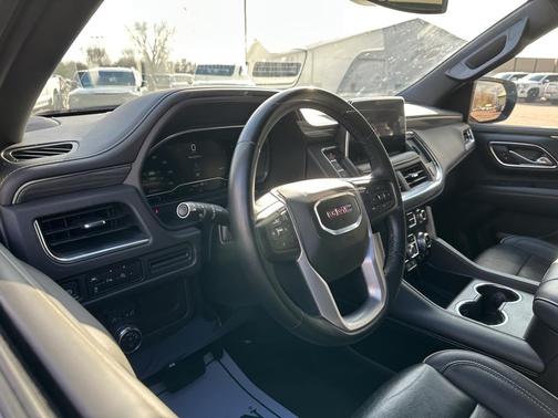 2024 GMC Yukon XL SLT