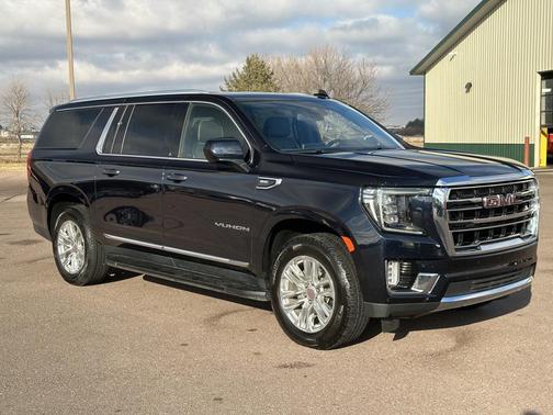 2024 GMC Yukon XL SLT