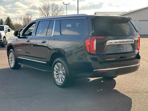 2024 GMC Yukon XL SLT