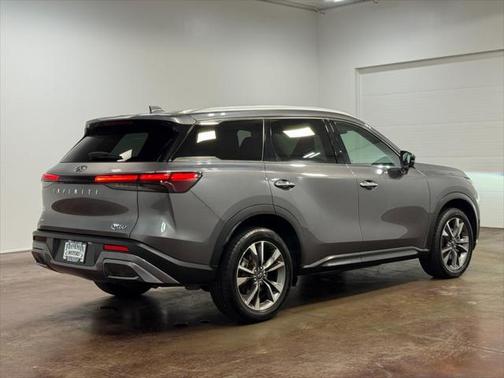 2022 INFINITI QX60 Luxe