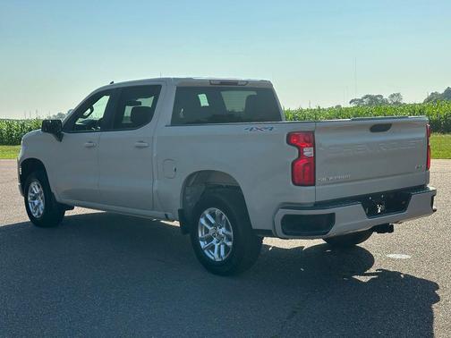 White Sands 2026 Chevrolet Silverado 1500 RST